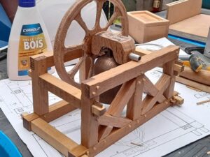 Pré-positionnement de la cloche sur le bâti - vue du 3/4